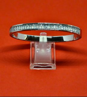 (Category: ) located in . Submitted by shopping_collection (Listing ID 1363964343, Image 1). Description: .