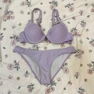 (Category: ) located in . Submitted by erlyyyx (Listing ID 1363958148, Image 1). Description: .