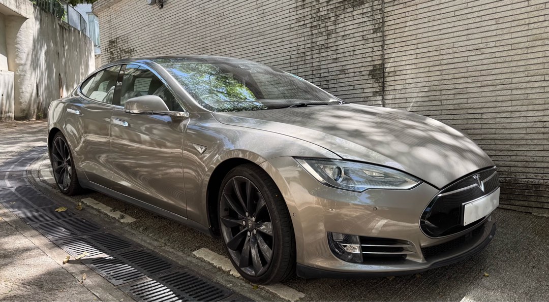Tesla Model S 85D Auto62863172735361112