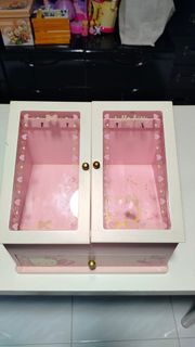 (Category: ) located in . Submitted by sharonteo09 (Listing ID 1364000239, Image 1). Description: .