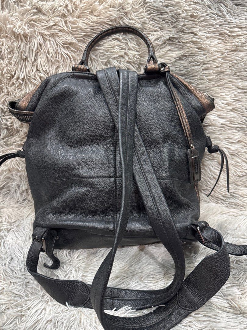 Breal Medium Backpack (Category: Backpacks) located in Rizal. Submitted by rxnbrmdzmcslm (Listing ID 1364098796, Image 2). Description: Location: Rizal, Nueva Ecija Courier: J&T.