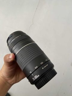 Canon 75-300mm zoom lense