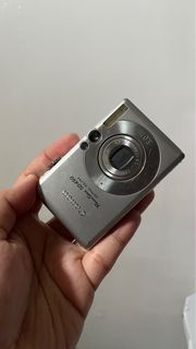 Canon PowerShot SD450 Digital ELPH