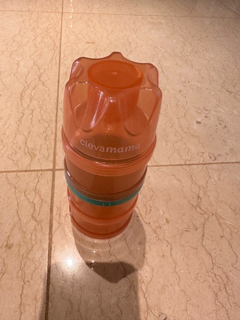 Clevamama Formula Milk Container (Category: Weaning & Toddler Feeding) located in Makati City. Submitted by juju_08 (Listing ID 1364150855, Image 3). Description: .