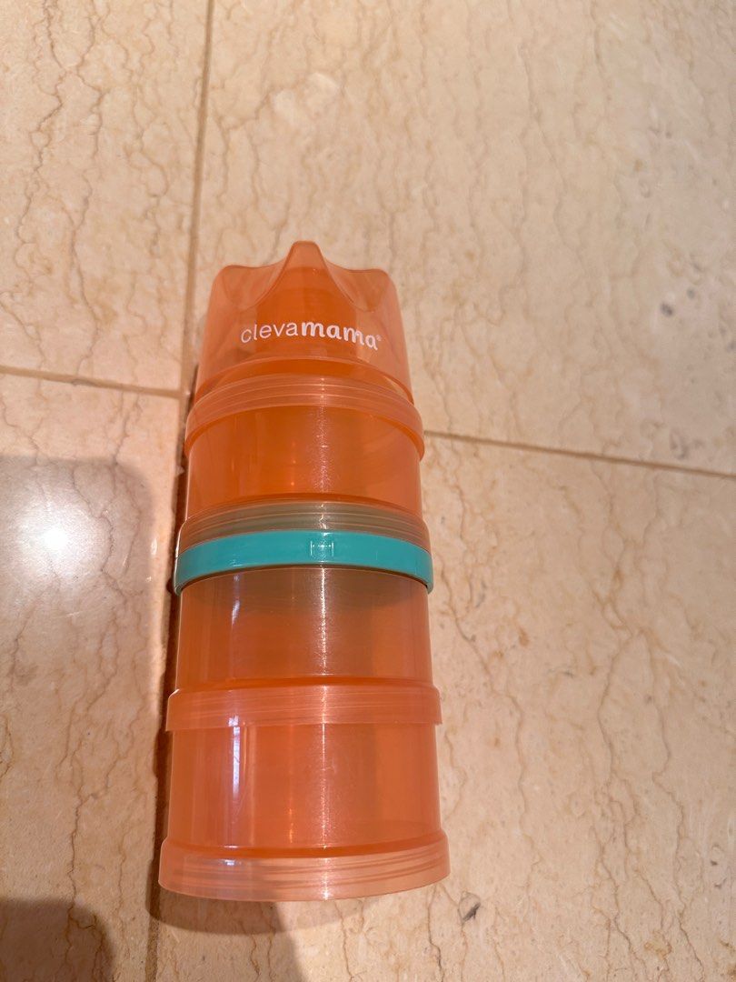 Clevamama Formula Milk Container (Category: Weaning & Toddler Feeding) located in Makati City. Submitted by juju_08 (Listing ID 1364150855, Image 2). Description: .