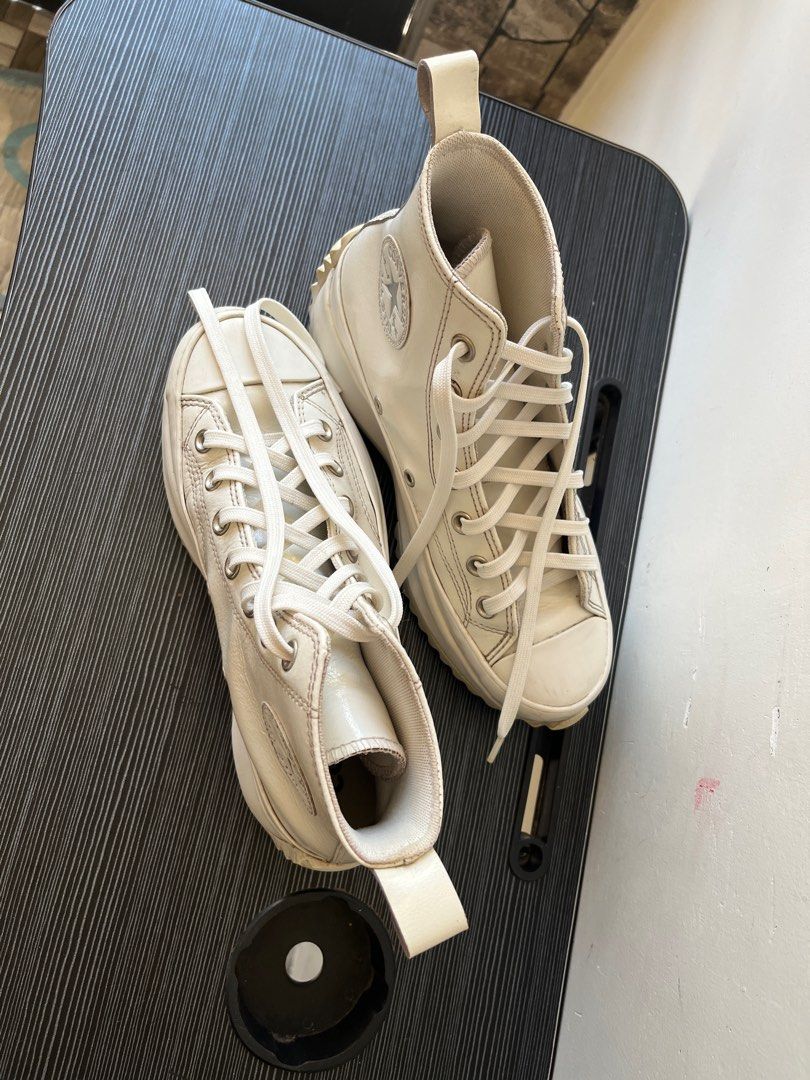 Converse Run Star Hike High Sneakers (Category: Sneakers) located in Lipa City. Submitted by callops14 (Listing ID 1364116900, Image 2). Description: authentic!!! im usually size US 7 but these shoes run big so i sized down to US 6. one of my fav shoes kaya ive only used them a few times (didnt want to damage or overuse them) made with real leather material! rfs: need funds for my therapy :) OG PRICE: 6,399 DM ME! 💌.