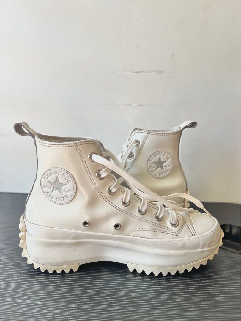Converse Run Star Hike High Sneakers (Category: Sneakers) located in Lipa City. Submitted by callops14 (Listing ID 1364116900, Image 1). Description: authentic!!! im usually size US 7 but these shoes run big so i sized down to US 6. one of my fav shoes kaya ive only used them a few times (didnt want to damage or overuse them) made with real leather material! rfs: need funds for my therapy :) OG PRICE: 6,399 DM ME! 💌.