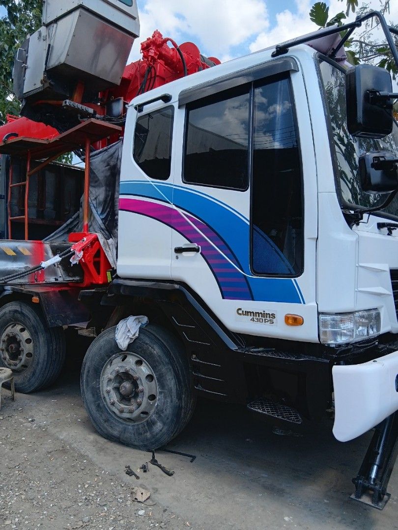 DAEWOO 20Ton Boom Truck Crane (Category: Construction Tools & Equipment) located in Manila. Submitted by live_bestmaro (Listing ID 1364154199, Image 3). Description: Daewoo Boom Yruck Crane boom capacity: 20ton boom length: 36m( including Extra boom) boom brand: Ganglim KS 7000L engine: CUMMINS loading capacity: 25 ton wheel: 14 wheeler Fully reconditioned.