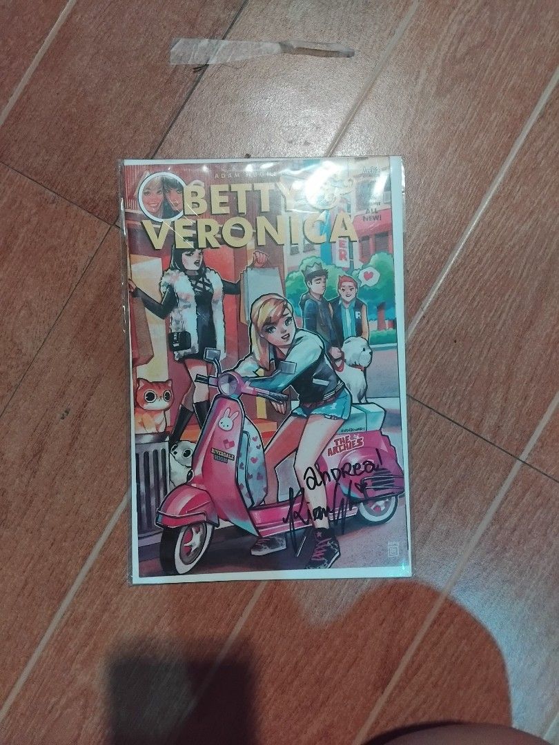 DREAMWORKS VOLTRON & BETTY AND VERONICA (Category: Comics & Manga) located in Mandaluyong City. Submitted by gummy.wurme (Listing ID 1364167729, Image 2). Description: 200 each, negotiable price Betty & Veronica comic signed by Rian Bow.