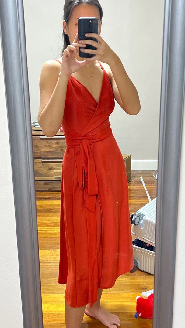 Forever21 Orange Wrap Around Summer Dress (Category: Dresses) located in Pasig City. Submitted by declutter.jr (Listing ID 1364116229, Image 2). Description: .