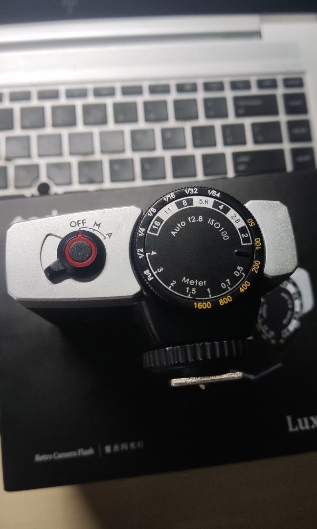 Godox Lux Junior (Category: Cameras) located in Caloocan City. Submitted by irye420 (Listing ID 1364190077, Image 2). Description: Godox Lux Junior Retro Camera Flash with Manual and Auto Flash Modes Optical Mode with S1 and S2 Settings Vintage Design for Street and Candid Photography MOP Gcash.