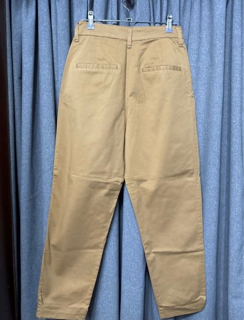 H&M Bershka mom jeans (Category: Other Bottoms) located in Tarlac. Submitted by browna9 (Listing ID 1364070849, Image 2). Description: Bundle of 2 Moms jeans H&M soft denim Bershka chinos Almost new! Hindi ko nasuot.