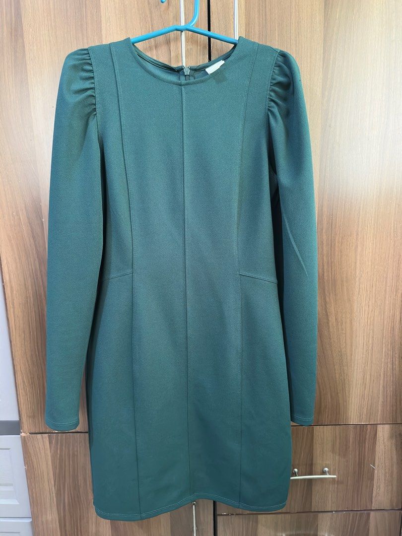 H&M Dress (Category: Dresses) located in Manila. Submitted by jpclassics (Listing ID 1364080434, Image 3). Description: H&M Green Bodycon Long Puff Sleeve Dress In very good condition Color: Green Size: Small Can pass as an office, casual or semi formal attire RFS: Does not fit me anymore.:(.