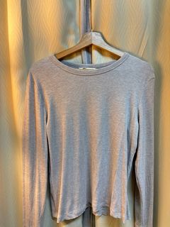 (Category: ) located in . Submitted by lemari.closet (Listing ID 1364184624, Image 1). Description: .