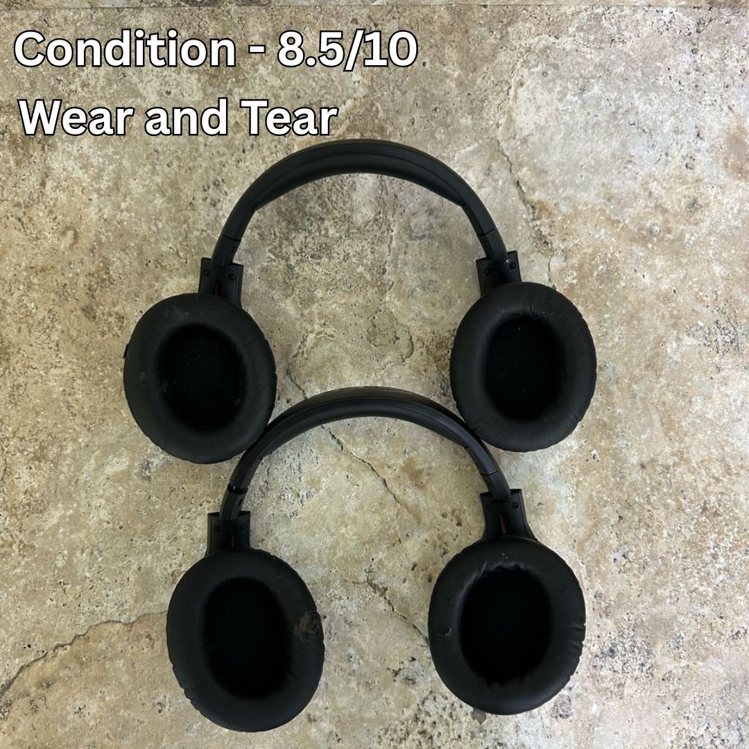 HyperX Cloud Flight Wireless (Category: Headphones & Headsets) located in Shah Alam. Submitted by swipe.store (Listing ID 1364070921, Image 3). Description: HyperX Cloud Flight Wireless #Condition - 9/10 RM225 Stock - 1 #Condition - 8.5/10 RM150 Stock - 2 Feel free to PM if interested Meet up Setia Alam or Pickup at Jinjang Kepong.