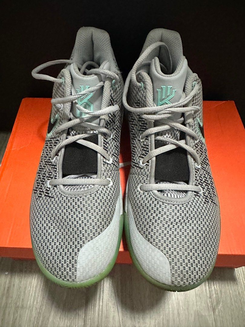 kyrie flytrap 2 (Category: Sneakers) located in Singapore. Submitted by buymyshoesthanks (Listing ID 1364138420, Image 2). Description: .