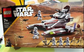 (Category: ) located in . Submitted by legobrick (Listing ID 1364203799, Image 1). Description: .