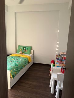 (Category: ) located in . Submitted by oaktree25 (Listing ID 1364180619, Image 1). Description: .