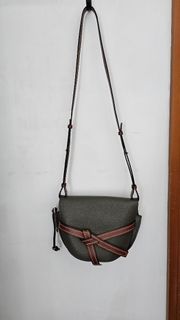 （分類：）位於 。 由 melau0728 提交（商品編號 1364073003，圖片 1）。簡介： 。