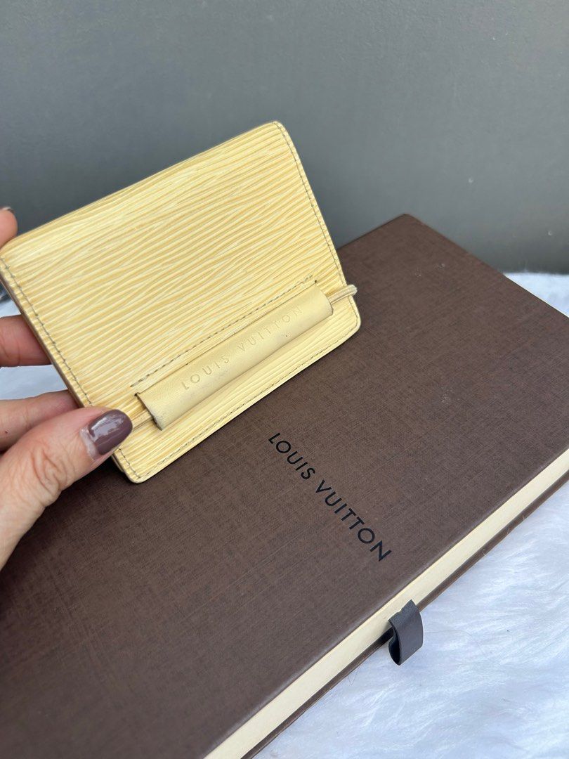 LV Elastique Compact Wallet (Category: Luxury Bags & Wallets) located in Pasig City. Submitted by angelsluxe.mnl (Listing ID 1364138554, Image 1). Description: ☑️ Comes with Authenticity Guarantee Card. ☑️We offer full refund of item if proven not authentic by professional authenticators (not by anybody’s opinion). ☑️Manage expectations when buying preloved items as there may be normal signs of use. All major flaws are declared. ☑️On hand and rea