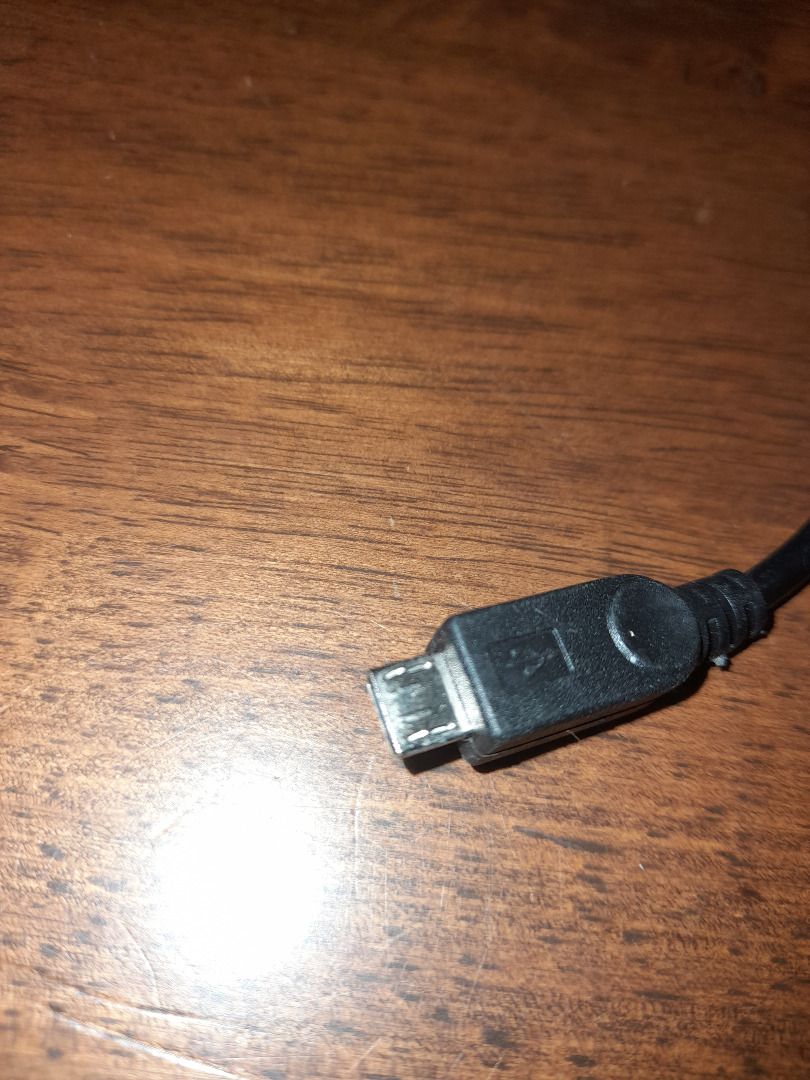 Micro USB Male to Micro USB Female (Category: Cables & Adaptors) located in Las Pinas. Submitted by ninodpmas (Listing ID 1364221611, Image 3). Description: Micro USB Male to Micro USB Female.