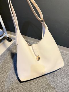 (Kategori: ) berada di . Dikirim oleh akara__preloved (ID iklan 1364170900, Gambar 1). Deskripsi: .