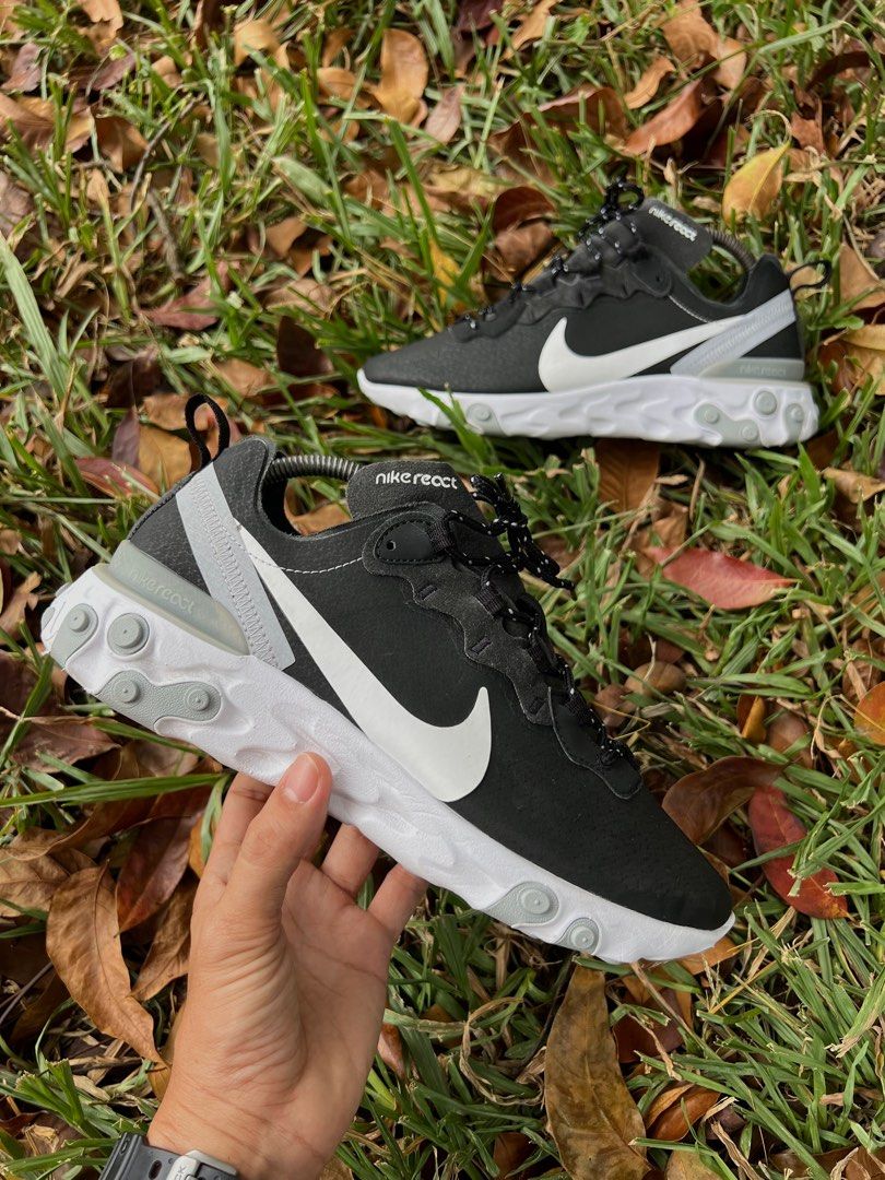 Nike React Element 55 (Category: Sneakers) located in Bacolod City. Submitted by novymae23 (Listing ID 1364132725, Image 3). Description: Nike React Element 55 Size 8 Excellent Condition .