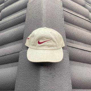 drake nike cap kiss
