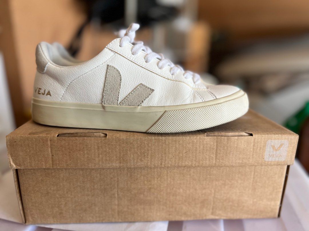 Original Veja Campo white/ natural (Category: Sneakers) located in Manila. Submitted by thegoodstuff.26 (Listing ID 1364080095, Image 1). Description: Lightly used Original Veja. Coded. With insole code, money back if proven fake. Size 38. Please see pics for reference. Mall price :P9000 Rfs: decluttering. Meet ups or shipping. .