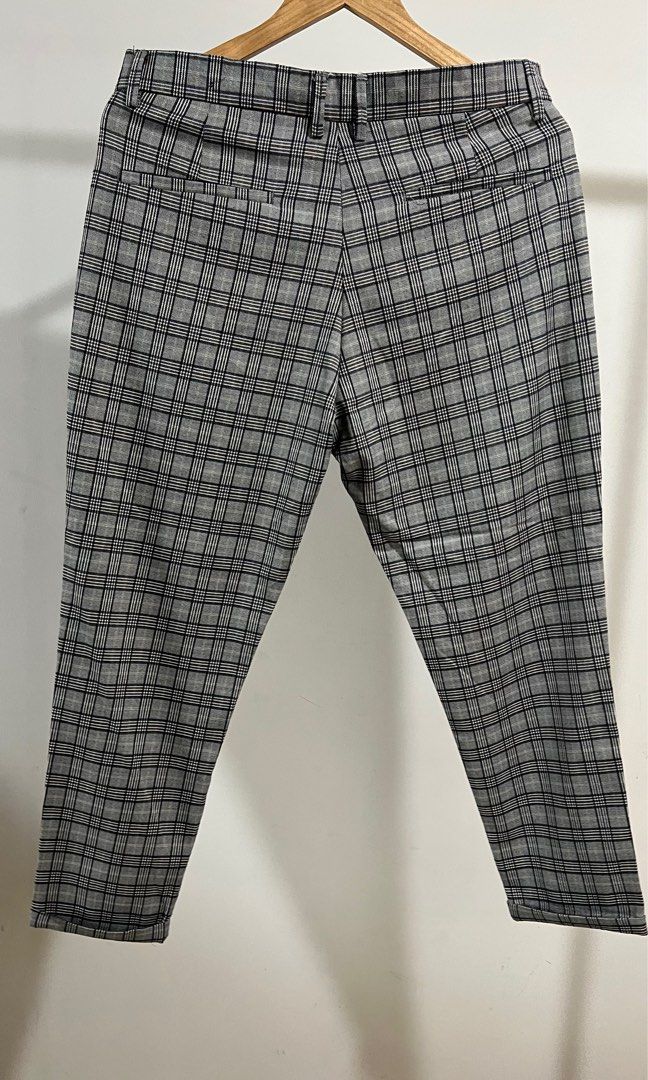 Oxygen Checkered Trousers (Category: Trousers) located in Taguig. Submitted by sean.roxas (Listing ID 1364101397, Image 3). Description: Oxygen Checkered Trousers.