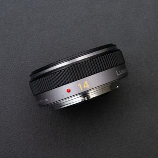 由 camera-king (刊登 ID 1364066138，圖片 1) 提交，位於 的 (類別：)，說明：。