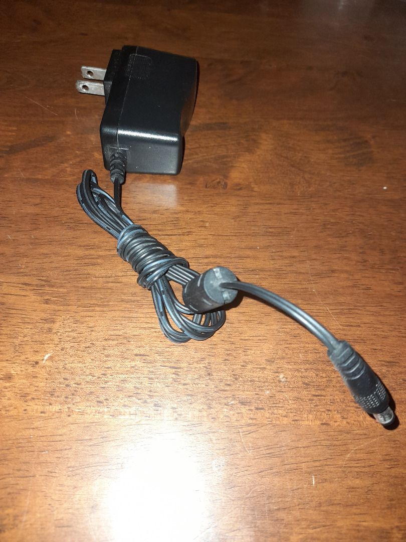 Power Supply KL-AD-120100 (Category: Chargers) located in Las Pinas. Submitted by ninodpmas (Listing ID 1364218993, Image 1). Description: Power Supply Model: KL-AD-120100 Part: SW-7450A Input: 100-240V~ 50/60Hz 0.5A Output: 12V= 1A.