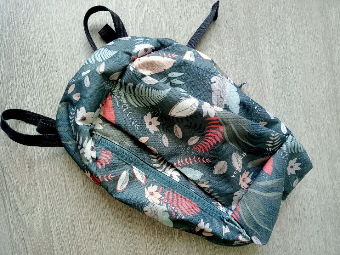 Printed Backpack (Category: Babies & Kids Fashion) located in Singapore. Submitted by jon_gal (Listing ID 1364141978, Image 1). Description: Printed Backpack New Ideal for kids day outing or short trip Big enough for 2 water bottles, snack box etc Extra zipped compartment on front Adjustable back straps Length approx 35cm Width approx 27cm (with expandable room) Thank you.