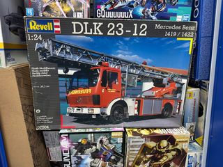 （分類：）位於 。 由 mansmodelling 提交（商品編號 1364077123，圖片 1）。簡介： 。