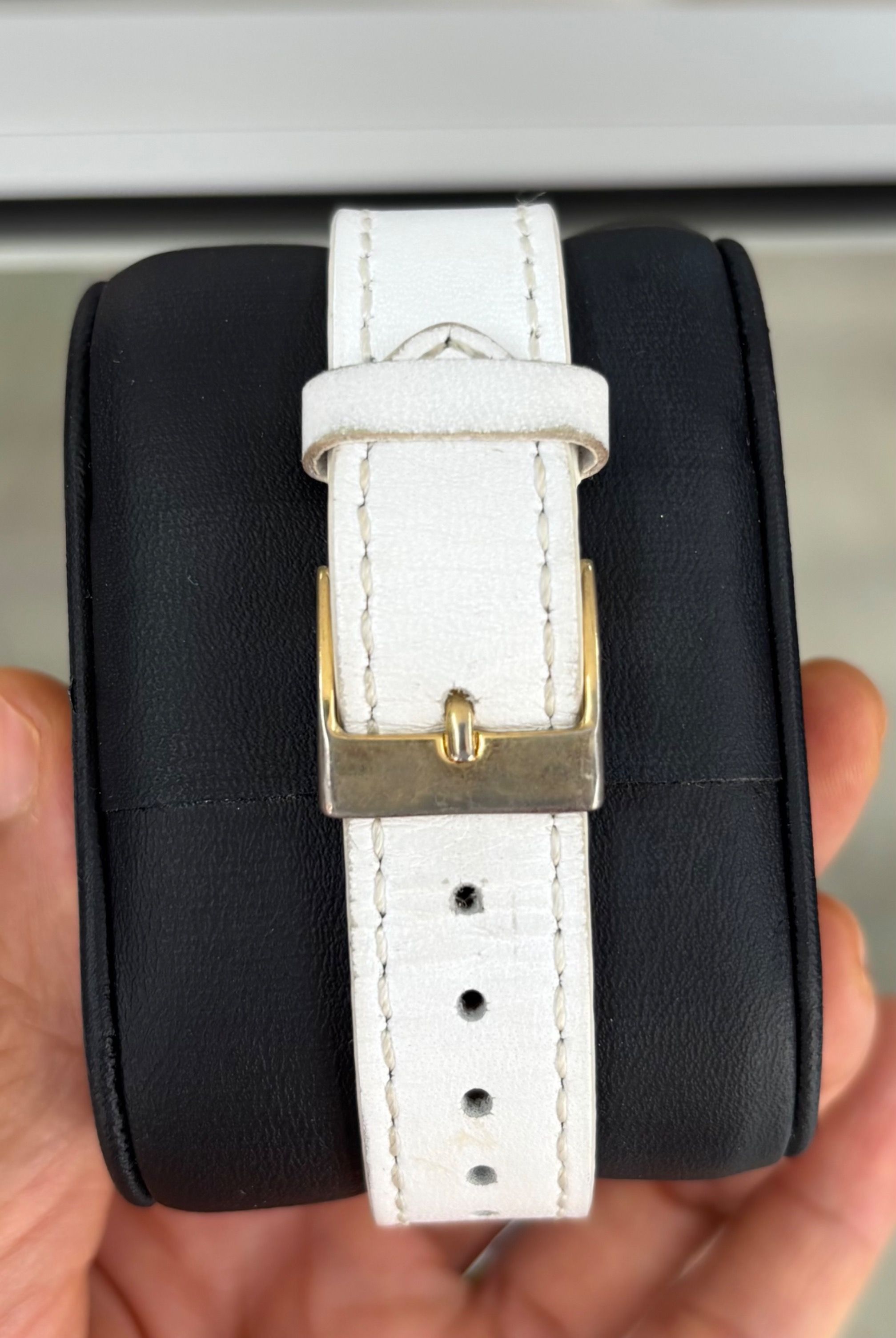 Rosefield Watch (Category: Watches) located in Singapore. Submitted by redcrossshop (Listing ID 1364080988, Image 3). Description: The West Village collection is inspired by the iconic New York neighborhood. The velvety nubuck leather straps give the watch a city character. Support the go green movement and give pre-loved items a second life. Do Shop for a good Cause. Self-collection at: Red Cross House 15 Penang Lane Singapore 238486 Mon-Fri 10a