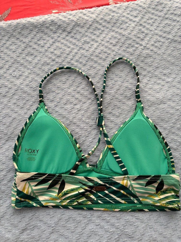 Roxy Green Bikini Top (Category: Bikinis & Swimsuits) located in Manila. Submitted by xxtin (Listing ID 1364086870, Image 3). Description: Xs on tag.