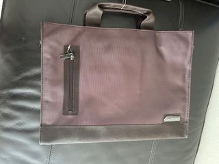 (Category: ) located in . Submitted by outlet.sg (Listing ID 1364119936, Image 1). Description: .