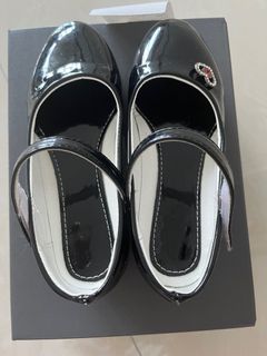 (Category: ) located in . Submitted by shopnow11 (Listing ID 1364120258, Image 1). Description: .