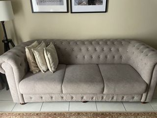 (Category: ) located in . Submitted by fen.preloved (Listing ID 1364206244, Image 1). Description: .