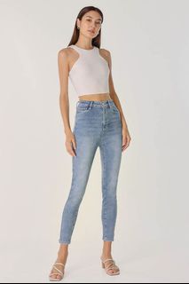(Category: ) located in . Submitted by infinity_closet (Listing ID 1364206847, Image 1). Description: .