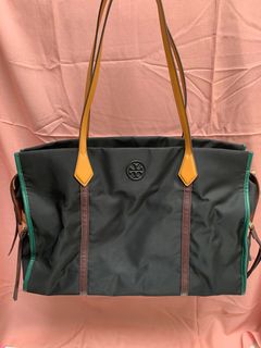(Kategori: ) berada di . Dikirim oleh pre.lovedbyitu (ID iklan 1364155408, Gambar 1). Deskripsi: .