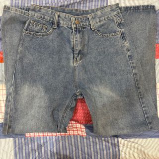 (Category: ) located in . Submitted by arqchie (Listing ID 1364201216, Image 1). Description: .