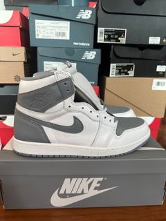 (Category: ) located in . Submitted by sneaker.steals (Listing ID 1364131773, Image 1). Description: .