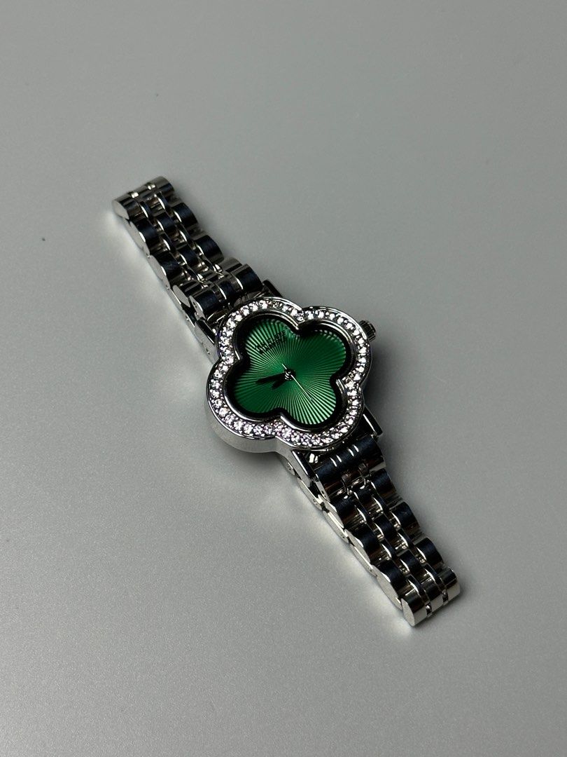 VCA watch (Category: Women's Watches) located in Manila. Submitted by dough_lux (Listing ID 1364146271, Image 1). Description: .