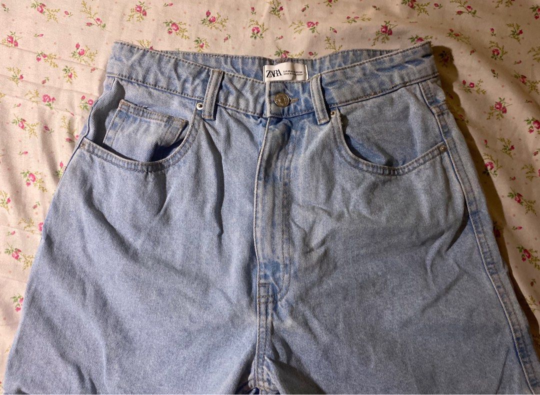 ZARA Denim Shorts (High Waisted) (Category: Shorts) located in Quezon City. Submitted by scfthearted (Listing ID 1364220458, Image 1). Description: 🌱 NOTES IF YOU ARE A BUYER · prices are negotiable if SURE BUYER · please look at the pictures for reference, although i am still willing to send more for your perusal. · CANNOT SELL TO THOSE OUTSIDE OF NCR. · BUYER WILL SHOULDER THE DELIVERY FEE. 🧸 Measurements · Waist: 28 in 🍓 Transactions · LOC: