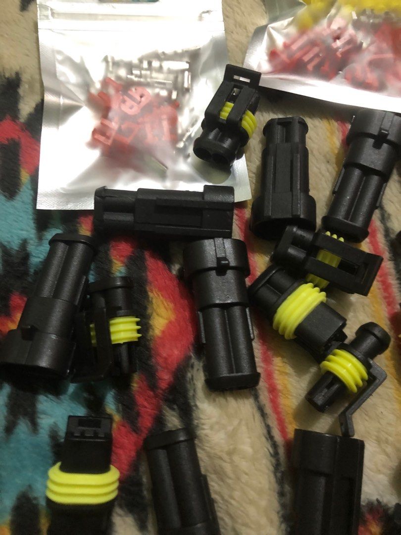 2 way seal waterproof electrical wire plug kits (Category: Construction Tools & Equipment) located in Quezon City. Submitted by markgolveo (Listing ID 1364319613, Image 3). Description: 2 way seal waterproof electrical wire plug kits.