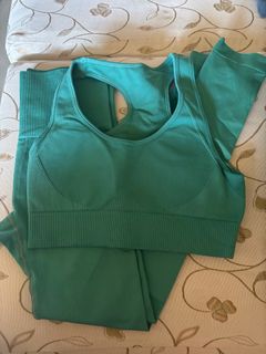 (Category: ) located in . Submitted by Minutetowinit (Listing ID 1364239878, Image 1). Description: .