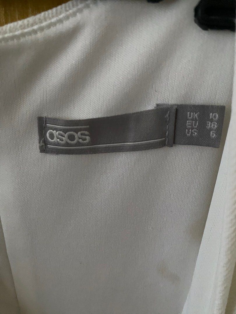 ASOS white off shoulder dress (Category: Evening dresses & gowns) located in Makati City. Submitted by L2123 (Listing ID 1364316134, Image 2). Description: Selling my Asos white mid length off shoulder dress. Used once only for a party. Price slightly negotiable. This dress is really elegant for dinner dates and parties. .