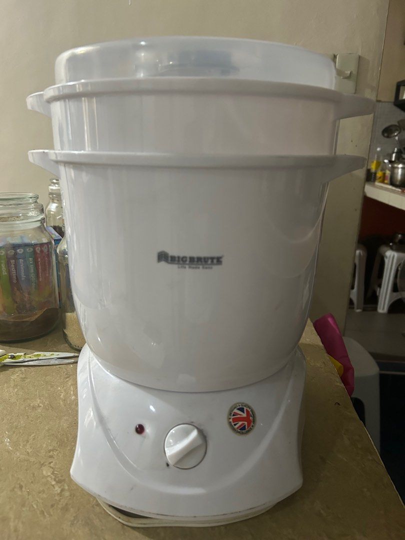 Baby Bottle Sterilizer (Category: Breastfeeding & Bottle Feeding) located in Caloocan City. Submitted by nixdee (Listing ID 1364316283, Image 1). Description: Big brute sterilizer Used Once RFS: breastfed baby .