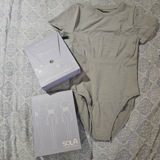BNew Short Sleeved Shirt Body Suit Slimwear shape wear SOLA SOLAVERSE (Sz M)